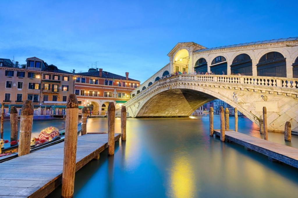 Piccola Dimora In Palazzo Storico Apartment Veneţia Exterior foto